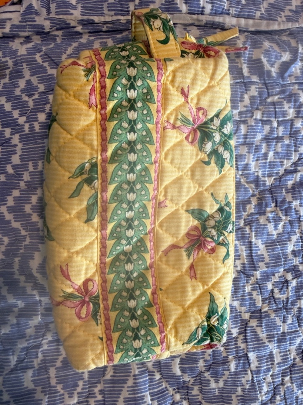 Vintage New W/O tags. Vera Bradley Yellow Quilted Floral cosmetic bag